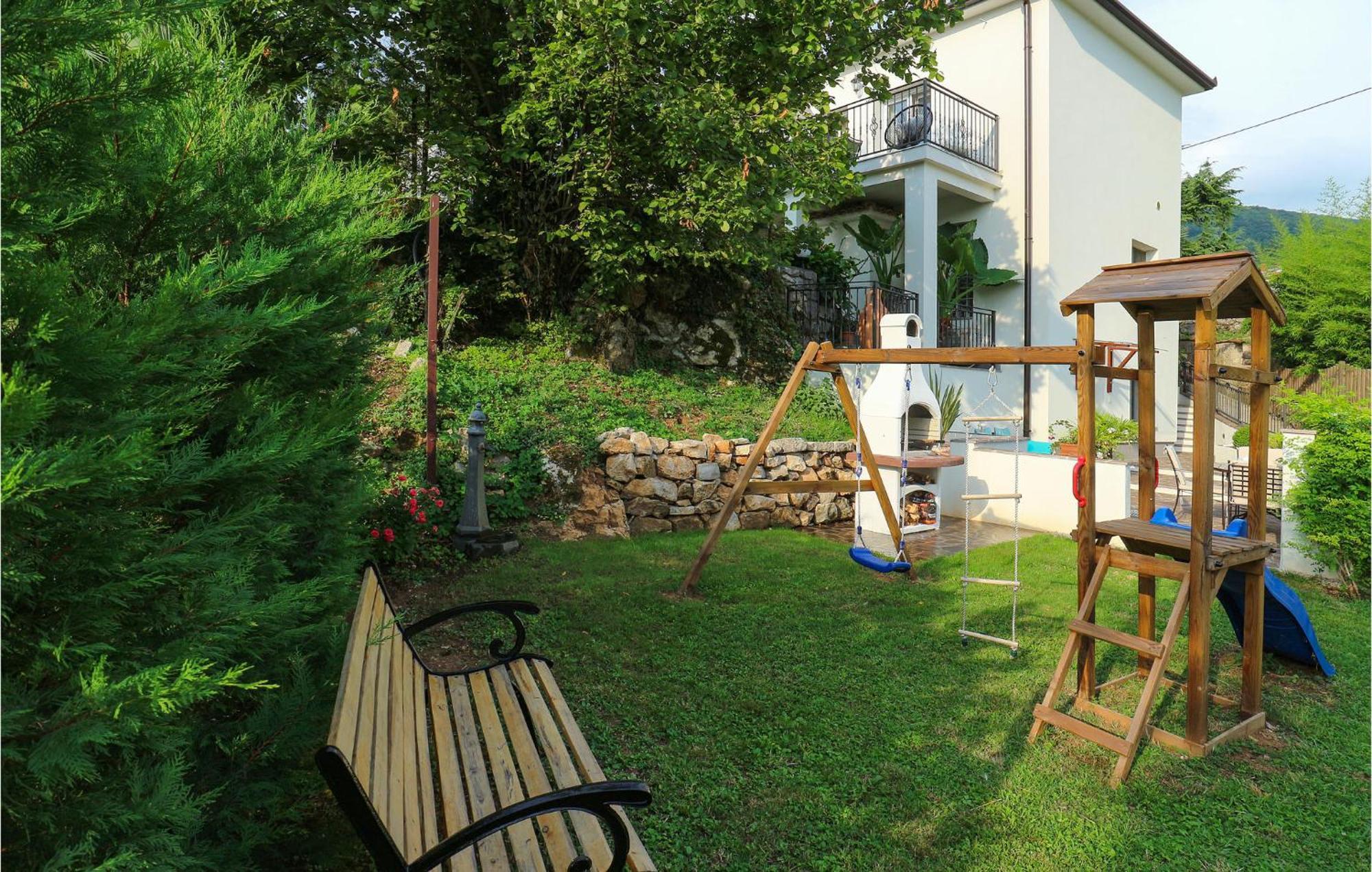 Lovely Home In Matulji With Outdoor Swimming Pool Экстерьер фото